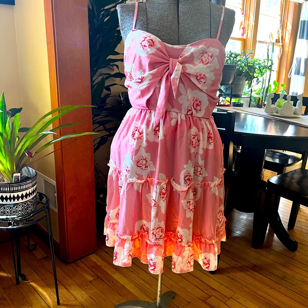 NWT dress Sz L